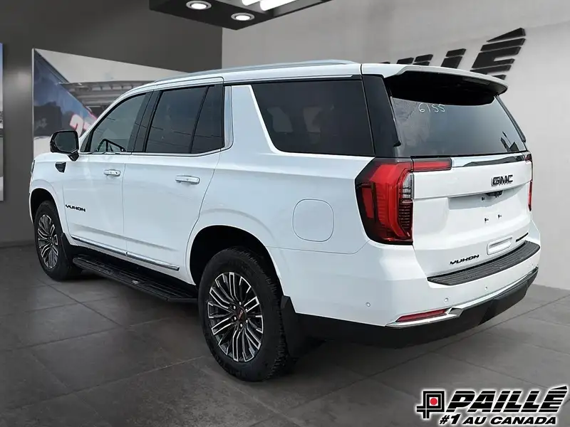 2026 GMC Yukon Elevation, bílá, 8 km, dovoz Kanada — foto 5 z 9