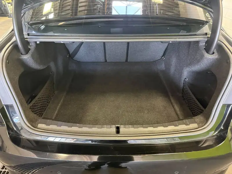 2020 BMW 3 Series xDrive, 150 640 km, dovoz Kanada — foto 12 z 12
