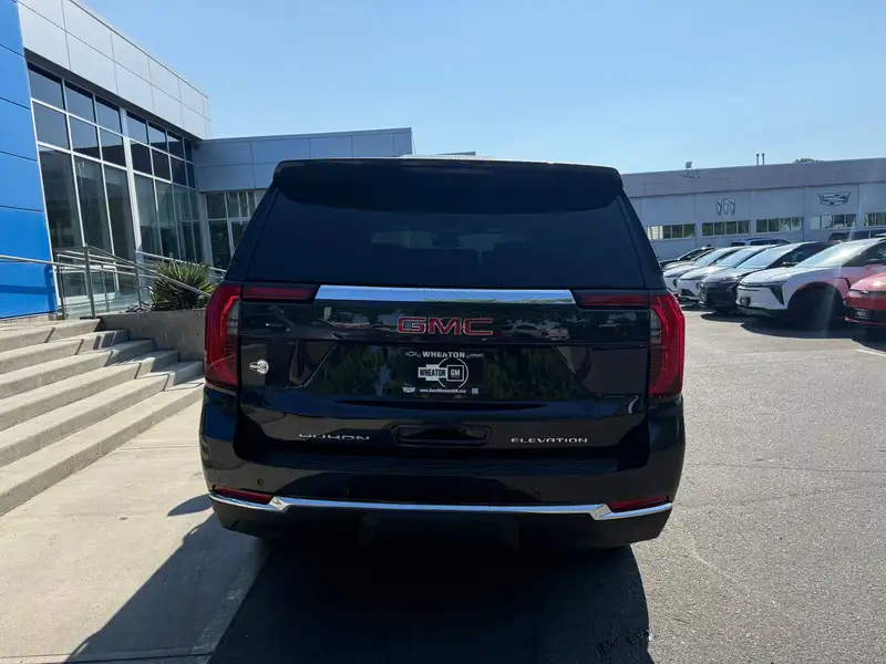 2026 GMC Yukon Elevation, šedá, 1 km, dovoz Kanada — foto 5 z 12