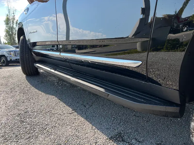 2026 GMC Yukon Elevation, černá, 0 km, dovoz Kanada — foto 9 z 12