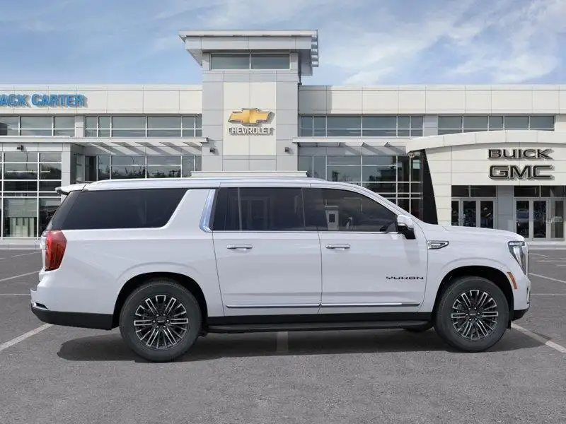 2026 GMC Yukon Elevation, bílá, 0 km, dovoz Kanada — foto 5 z 12