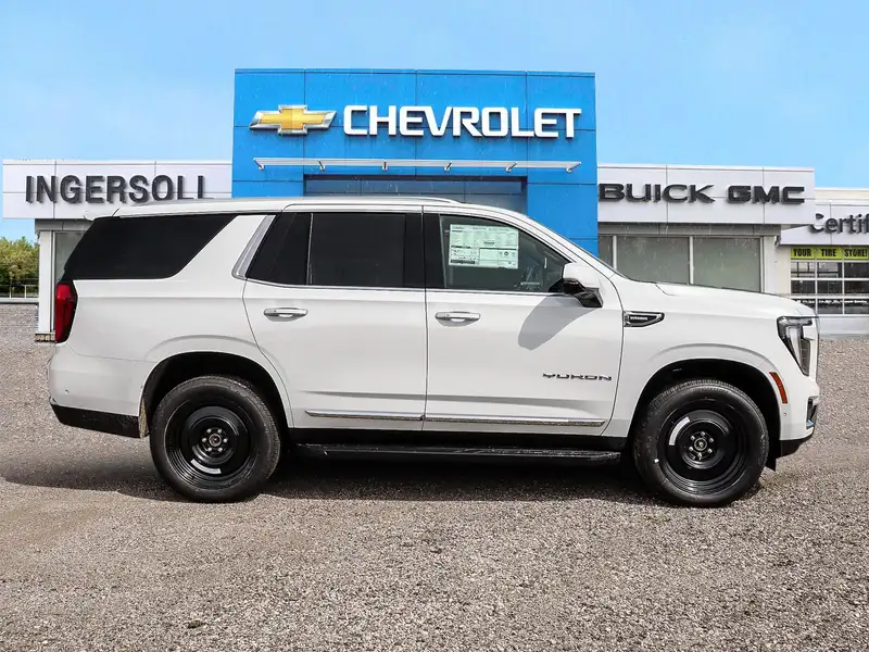 2026 GMC Yukon ELEVATION 4WD, bílá, 6 km, dovoz Kanada — foto 3 z 12