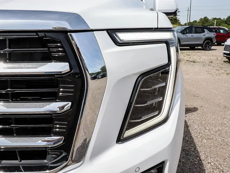 2026 GMC Yukon ELEVATION 4WD, bílá, 6 km, dovoz Kanada — foto 7 z 12