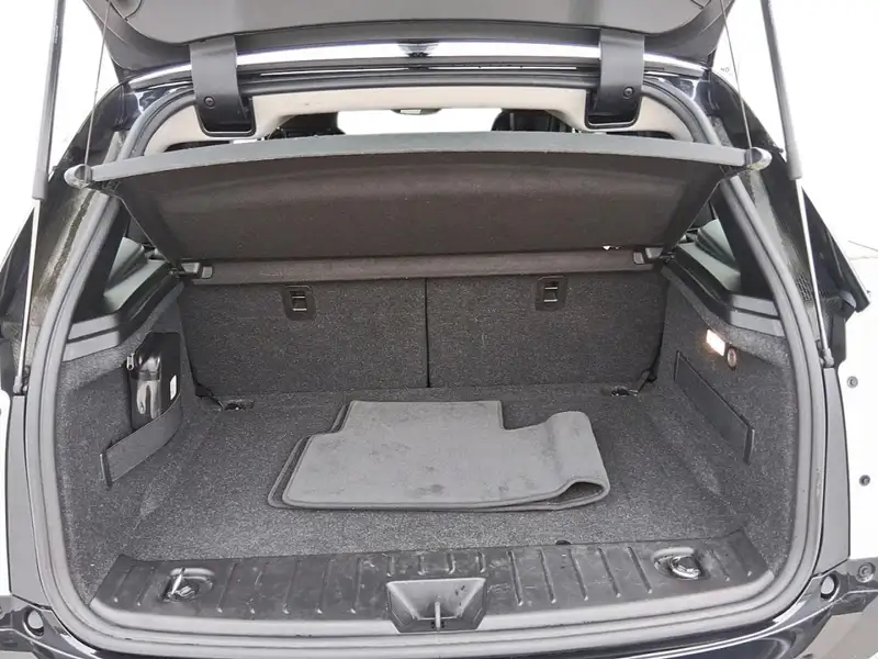 2017 BMW I3 W/RANGE EXTENDER, bílá, 114 637 km, dovoz Kanada — foto 7 z 12