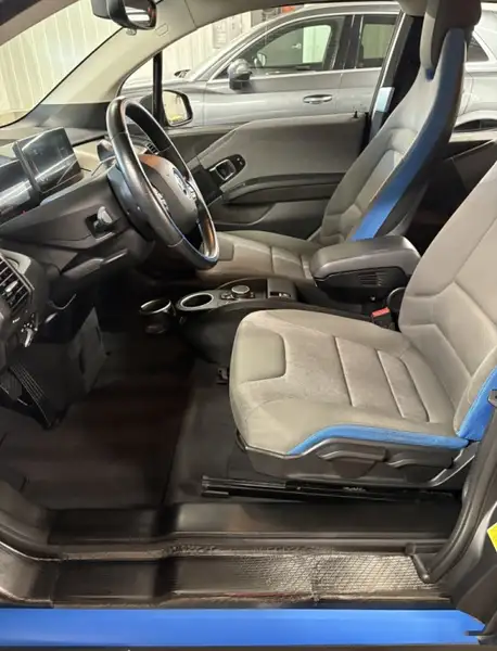 2016 BMW I3, šedá, 80 829 km, dovoz Kanada — foto 2 z 12