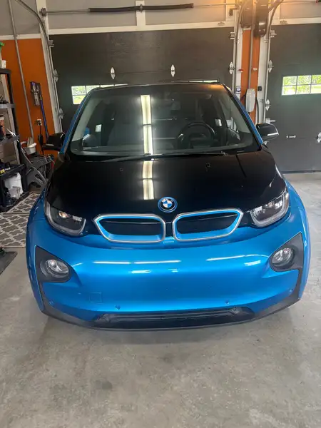 2017 BMW I3 range extender, modrá, 139 000 km, dovoz Kanada — foto 2 z 5