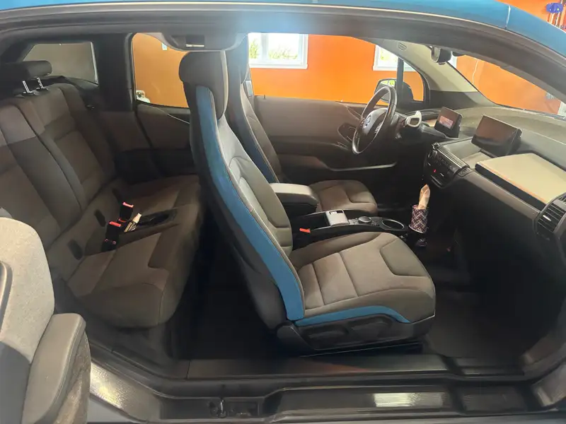 2017 BMW I3 range extender, modrá, 139 000 km, dovoz Kanada — foto 4 z 5