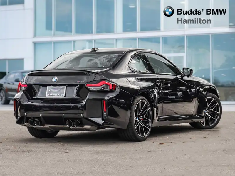 2026 BMW M2 Base, černá, 90 km, dovoz Kanada — foto 2 z 12