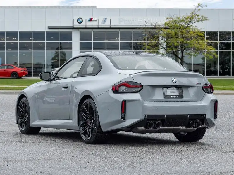 2026 BMW M2 Base, šedá, 90 km, dovoz Kanada — foto 9 z 12