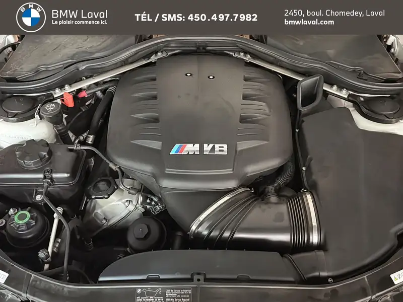 2011 BMW M3 Base, bílá, 70 950 km, dovoz Kanada — foto 11 z 12
