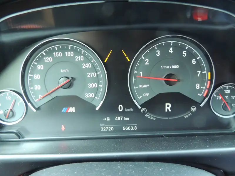 2017 BMW M3, modrá, 33 000 km, dovoz Kanada — foto 11 z 12