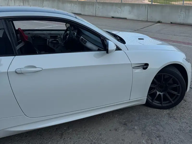 2011 BMW M3 E92 M3 2011, bílá, 186 000 km, dovoz Kanada — foto 5 z 10