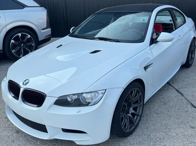 2011 BMW M3 E92 M3 2011, bílá, 186 000 km, dovoz Kanada — foto 6 z 10