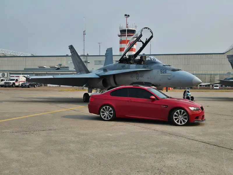 2008 BMW M3 E92 M3, červená, 158 000 km, dovoz Kanada — foto 9 z 12