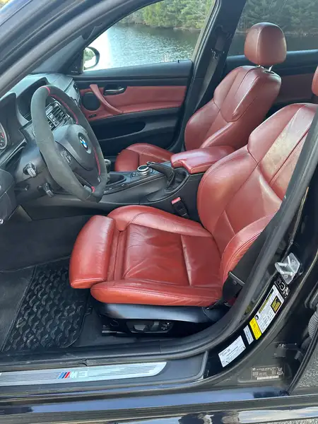 2011 BMW M3, černá, 216 000 km, dovoz Kanada — foto 2 z 12