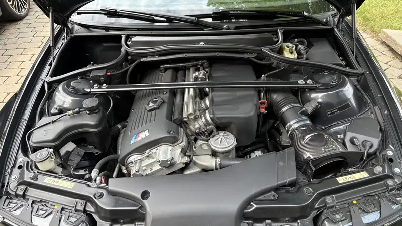 BMW M3, 219 974 km, dovoz Kanada — foto 2 z 12