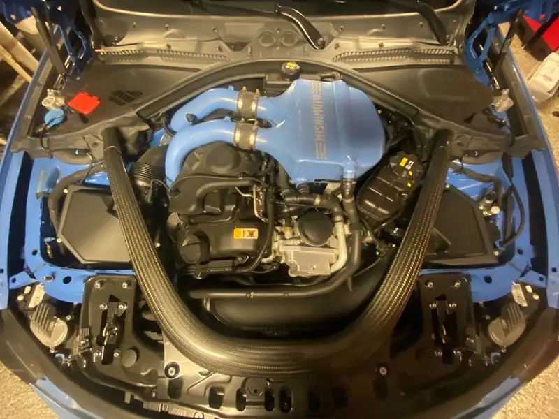 2018 BMW M4 Competition Series, modrá, 90 000 km, dovoz Kanada — foto 10 z 10