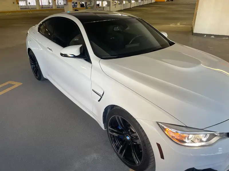 2016 BMW M4, bílá, 88 000 km, dovoz Kanada — foto 5 z 12