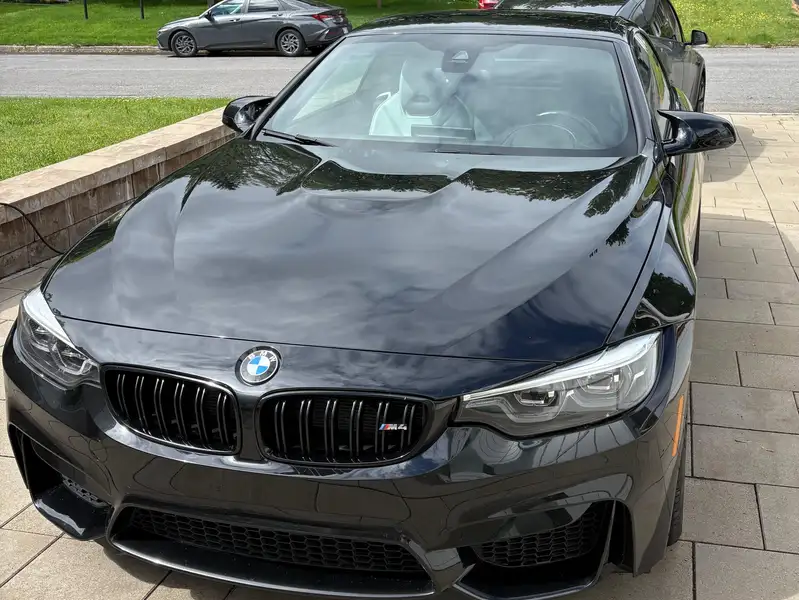 2018 BMW M4, černá, 66 000 km, dovoz Kanada — foto 7 z 8