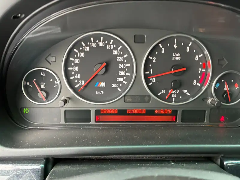 2000 BMW M5 E39, stříbrná, 89 000 km, dovoz Kanada — foto 12 z 12