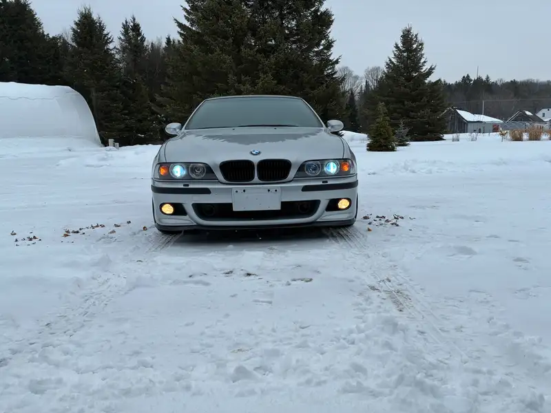 2000 BMW M5 E39, stříbrná, 89 000 km, dovoz Kanada — foto 2 z 12