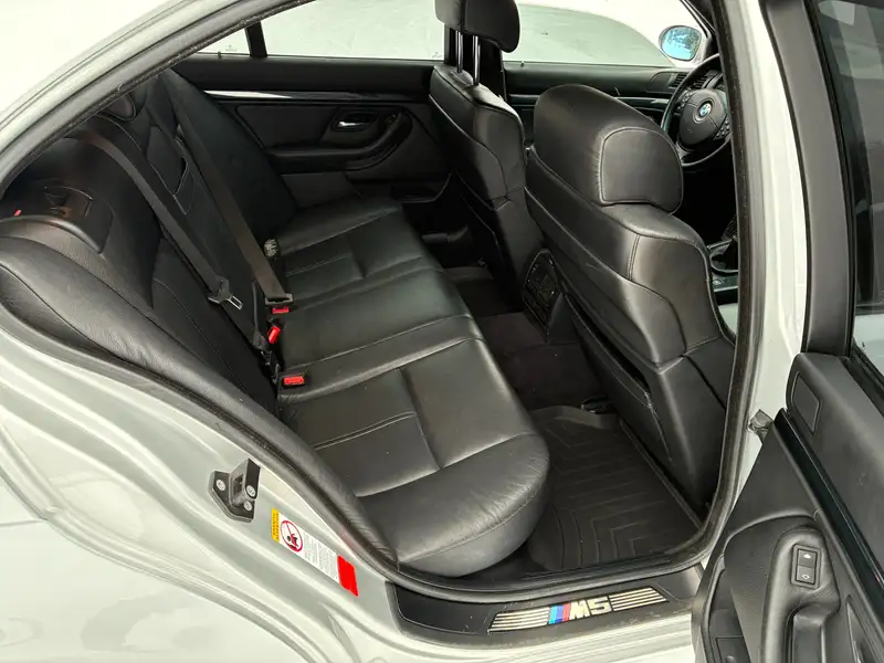 2000 BMW M5 E39, stříbrná, 89 000 km, dovoz Kanada — foto 8 z 12