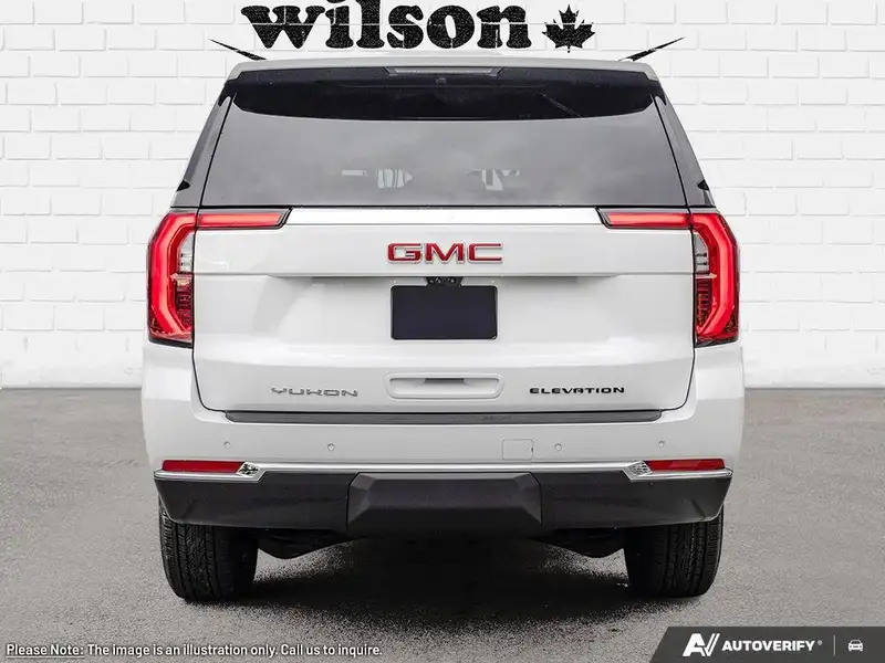 2026 GMC Yukon Elevation, bílá, 10 km, dovoz Kanada — foto 5 z 12