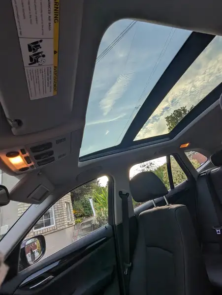 2012 BMW X1, 108 000 km, dovoz Kanada — foto 3 z 11