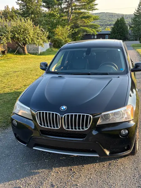 2011 BMW X3, černá, 257 000 km, dovoz Kanada — foto 4 z 12