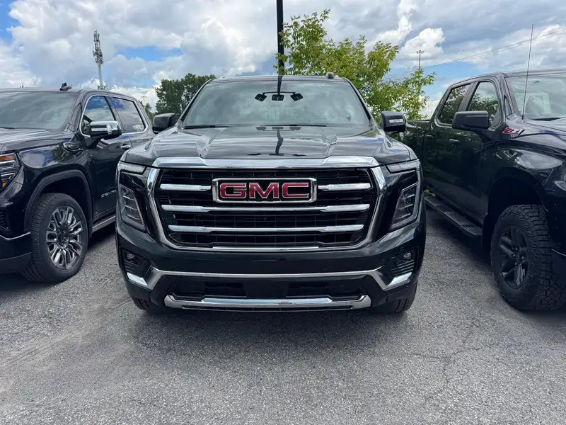2026 GMC Yukon Elevation, černá, 25 km, dovoz Kanada — foto 2 z 12