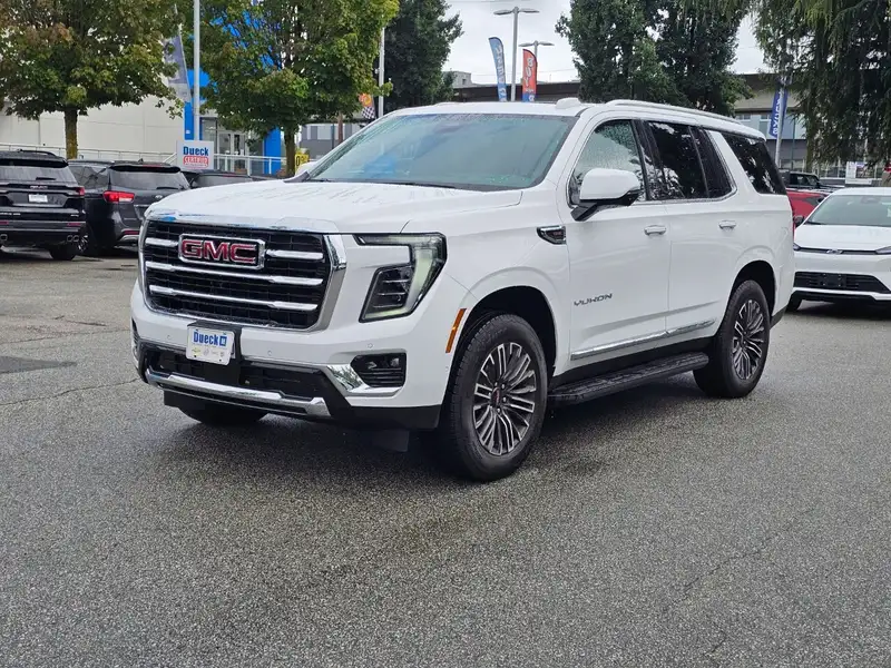 2026 GMC Yukon Elevation, bílá, 2 500 km, dovoz Kanada — foto 3 z 12