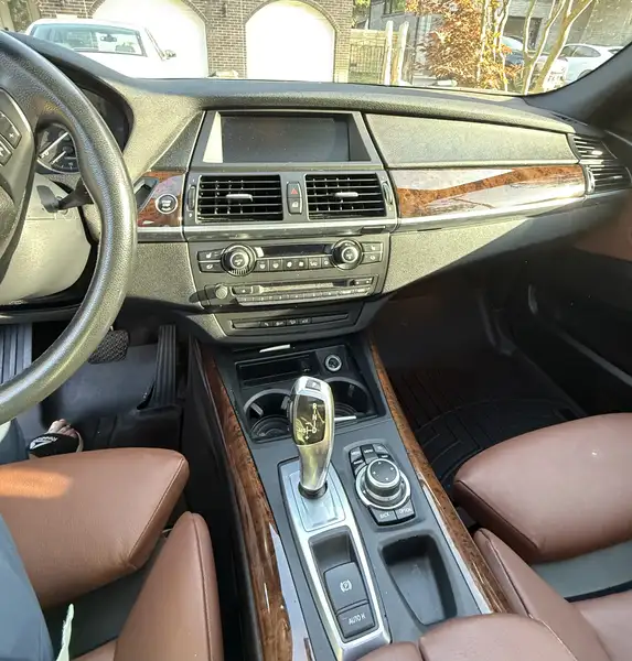 BMW X5 AWD 4dr 35d, 223 112 km, dovoz Kanada — foto 9 z 10