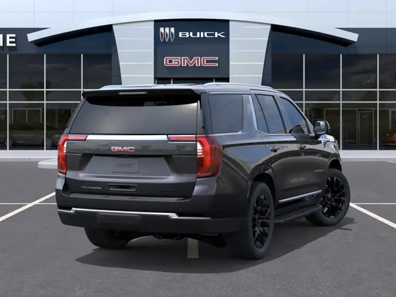2026 GMC Yukon Elevation, stříbrná, 4 km, dovoz Kanada — foto 4 z 12