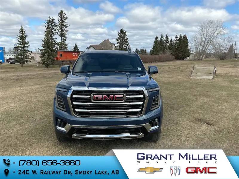 2026 GMC Yukon Elevation, modrá, 10 km, dovoz Kanada — foto 2 z 12