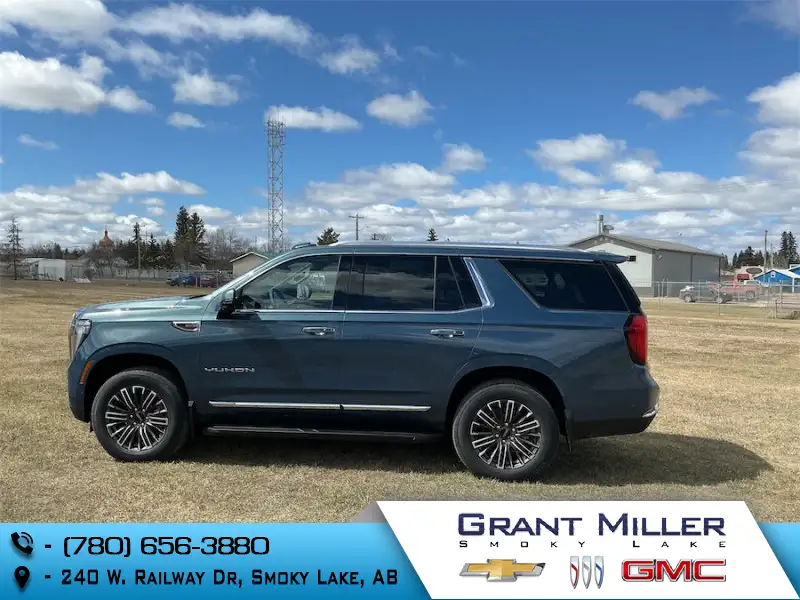 2026 GMC Yukon Elevation, modrá, 10 km, dovoz Kanada — foto 7 z 12