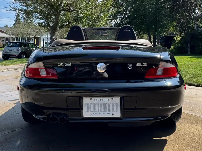 2000 BMW Z3 Roadster, černá, 125 000 km, dovoz Kanada — foto 10 z 11