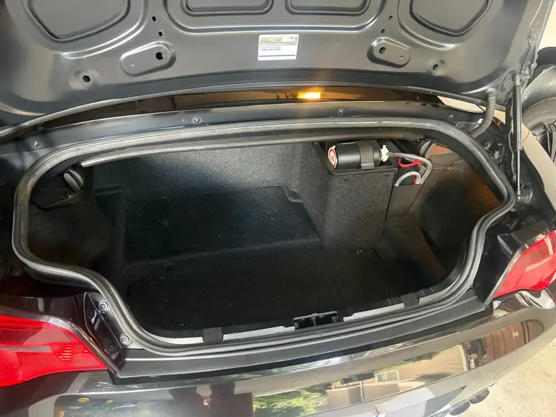 2006 BMW Z4, černá, 121 500 km, dovoz Kanada — foto 5 z 5
