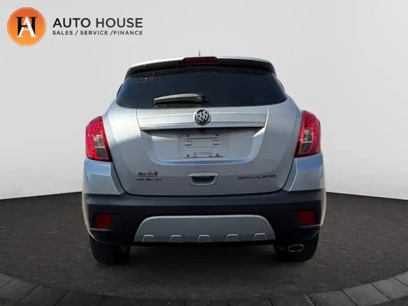 2015 Buick Encore LEATHER BACKUP CAMERA BLUETOOTH, stříbrná, 91 713 km, dovoz Kanada — foto 4 z 12