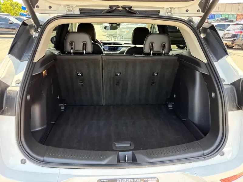 2020 Buick Encore Select, bílá, 146 845 km, dovoz Kanada — foto 7 z 12