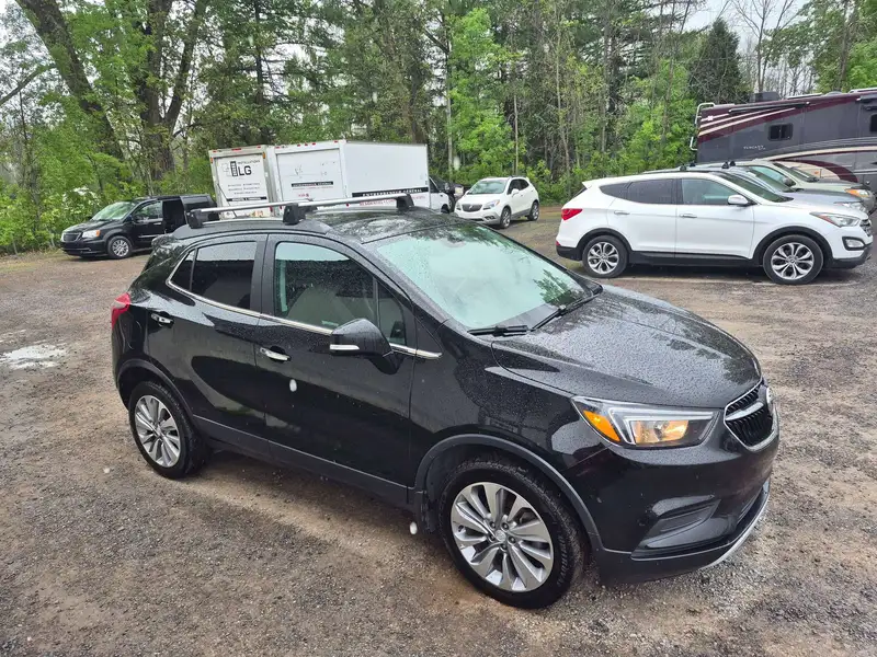 2018 Buick Encore Preferred, černá, 96 769 km, dovoz Kanada — foto 3 z 12