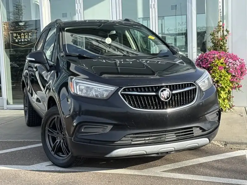 2017 Buick Encore Preferred, černá, 145 555 km, dovoz Kanada — foto 2 z 12