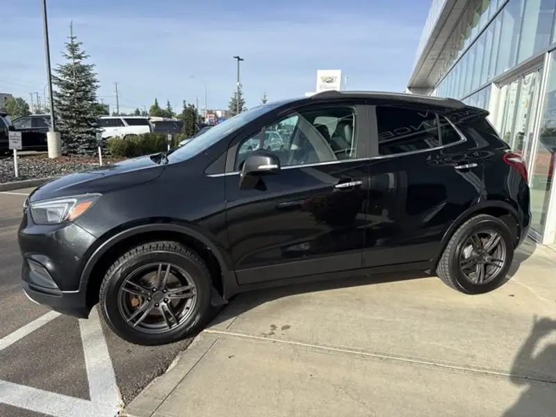 2017 Buick Encore Preferred, černá, 145 555 km, dovoz Kanada — foto 5 z 12