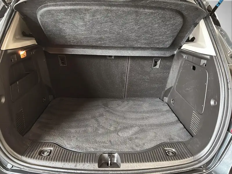 2018 Buick Encore UNKNOWN, šedá, 165 436 km, dovoz Kanada — foto 6 z 12