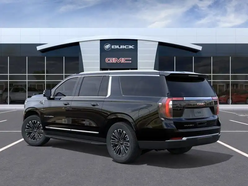 2026 GMC Yukon Elevation, černá, 10 km, dovoz Kanada — foto 3 z 6