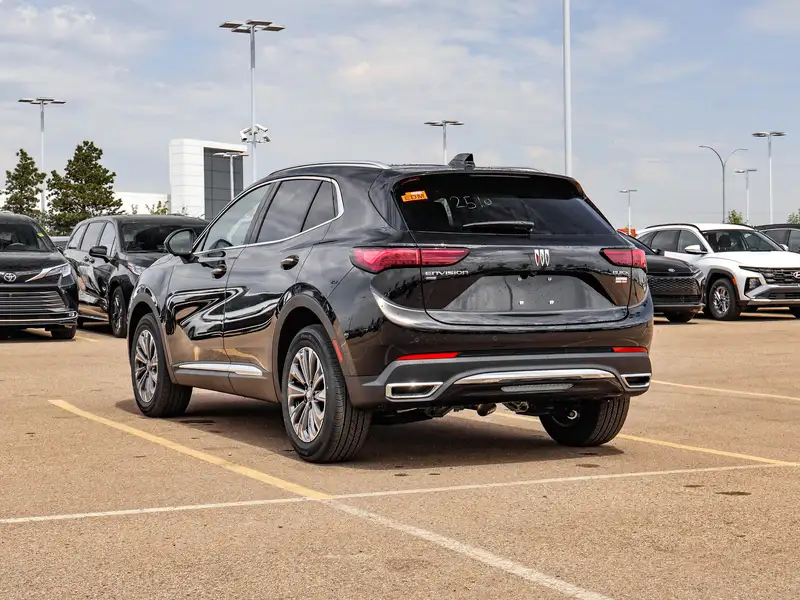 2026 Buick Envision Preferred, černá, 3 833 km, dovoz Kanada — foto 6 z 12