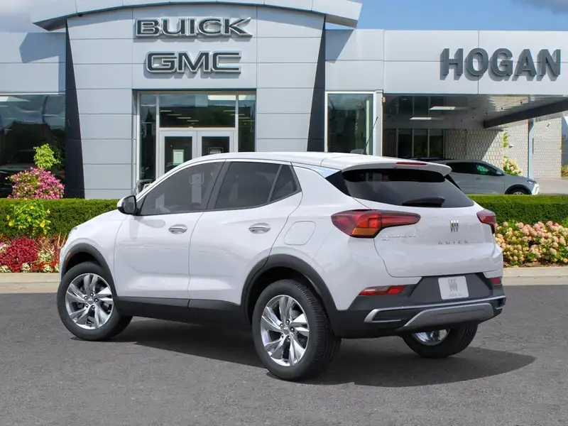2026 Buick Encore PREFERRED, bílá, 2 km, dovoz Kanada — foto 3 z 12