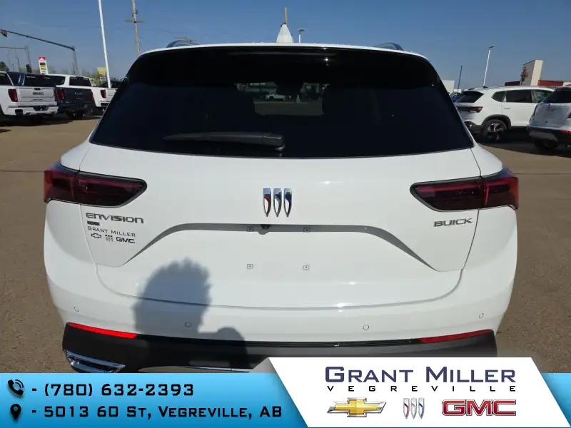 2026 Buick Envision Preferred, bílá, 5 km, dovoz Kanada — foto 3 z 12