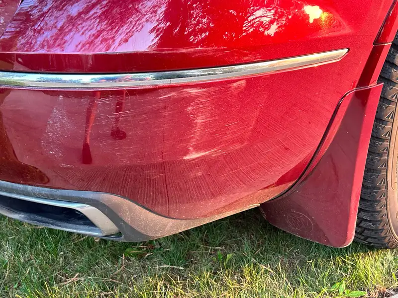 2017 Buick Enclave Premium, červená, 169 700 km, dovoz Kanada — foto 2 z 12