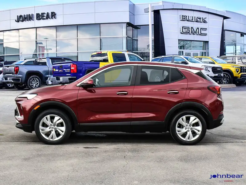 2024 Buick Encore PREFERRED, červená, 81 993 km, dovoz Kanada — foto 4 z 12