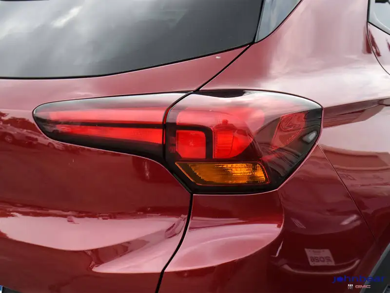 2024 Buick Encore PREFERRED, červená, 81 993 km, dovoz Kanada — foto 7 z 12